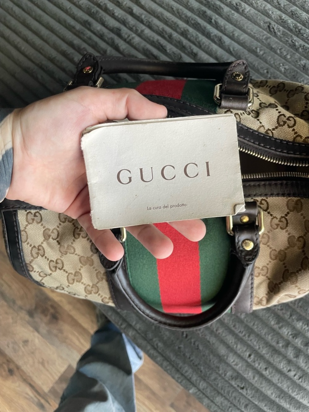 Gucci Beige Monogram Boston Bag with Green and Red Web Stripe - Picture 4 of 7